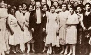 Ataturk kadın 8 Mart - March - Women rights Turkey Turkish4